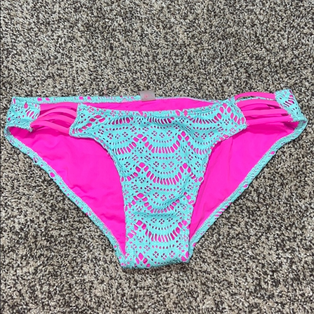 Swimsuit set - Picture 6 of 8